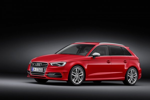 Audi S3 Sportback (5 врати)