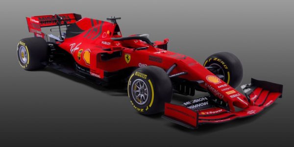 SF90 получи това означение по случай 90-ата годишнина от основаването на Ferrari.