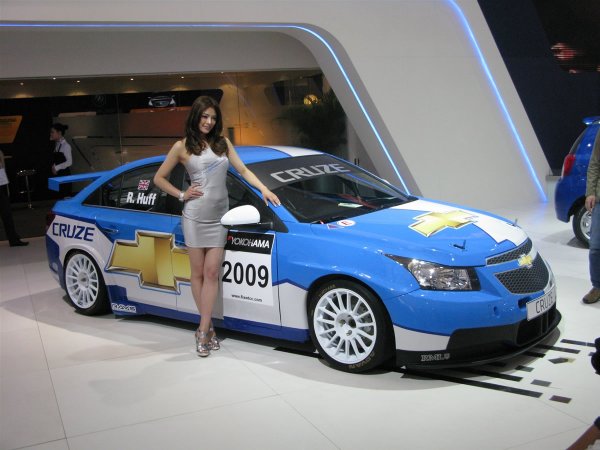 Момичетата на автосалон Шанхай 2009