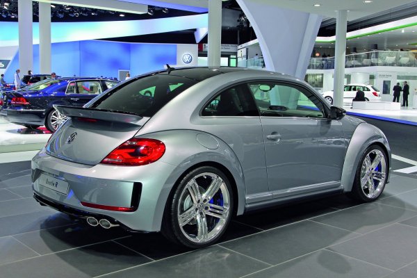Лос Анджелис 2011 - Volkswagen Beetle R
