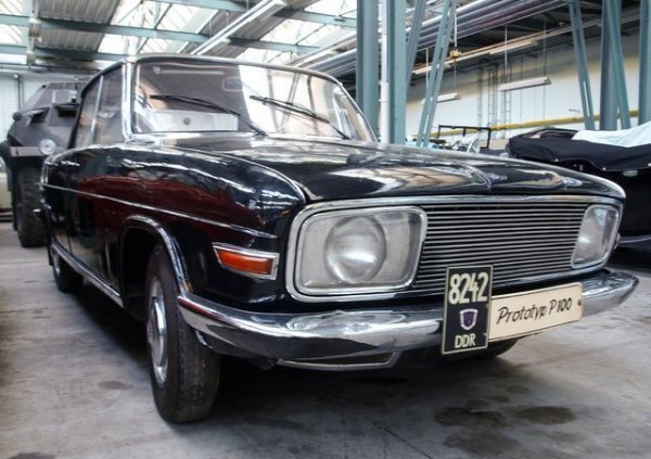 В самия край на 50-те години двете основни автомобилни компании в ГДР обединяват сили, за да създадат заедно наследници на вече остарелите си модели. Резултатът от този съвместен проект е по всеобщо мнение по-интересен от дизайна на Ханс Флайшер, който впоследствие е предпочетен. 
Двата автомобила - Trabant P100 (наричан още Paloma) и Wartburg 314 - са на практика идентични като конструкция, но с леки разлики в дизайна. Те са доста напредничави за времето си - със средноразположен 4-цилиндров боксер с работен обем 1047 куб. см, и с водно охлаждане. На практика конкуренти на Porsche. 
