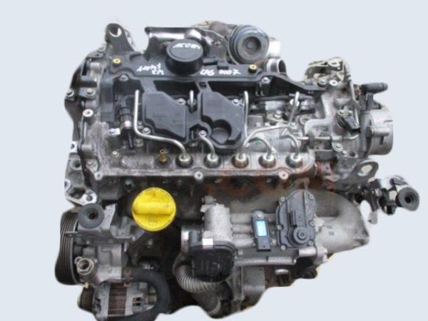 Алтернатива на бензина е &bdquo;чугуненият" дизел M9R 2.0 (150 или 173 к.с.). Той е издръжлив, но и доста капризен. Горивната система, турбокомпресорът и маслоотделителят са най-проблемните елементи. EGR клапанът и филтърът за твърди частици пък често се запушват, а ангренажната верига не понася добре големи натоварвания. 
