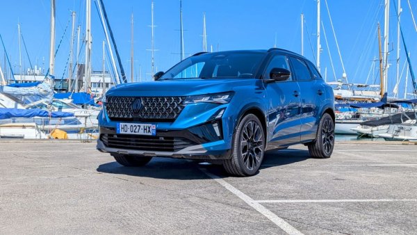 41. Renault Austral - 300 (-9%)
42. Renault Megane - 297 (-20%)
43. VW Taigo - 292 (+13%)
44. Renault Trafic - 289 (+17%)
45. Nissan X-Trail - 282 (+4%)
46. Ford Puma - 272 (+24%)
47. Skoda Fabia - 267 (-33%)
48. Kia Stonic - 255 (+16%)
49. Mercedes GLE - 254 (-11%)
50. Ford Transit - 253 (+5%)


