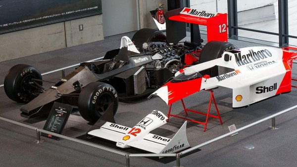 Макар McLaren MP4/1 никога да не е печелил световния шампионат (макар да става подгласник през 1982) , той прави революция във Формула 1 с карбоновото си монокок шаси с армейска здравина, произведено от Hercules Aerospace.

MP4/1 е по-здрав, по-лек и по-сигурен от конкурентите и съвсем скоро останалите отбори също внедряват концепцията в болидите си.