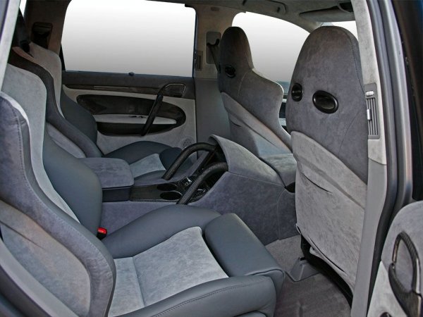 Tornado 750 GTS - Porsche Cayenne Turbo oт Gemballa