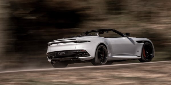Aston Martin DBS Superleggera Volante 