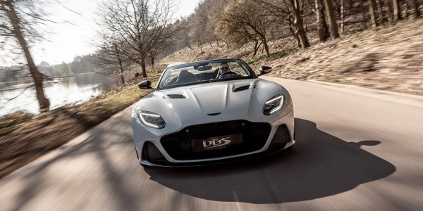 Aston Martin DBS Superleggera Volante 