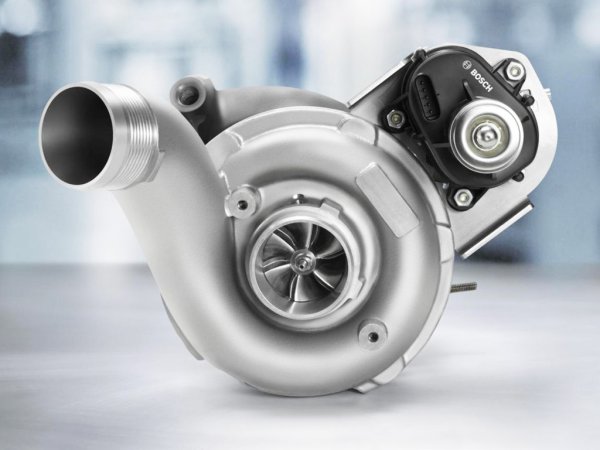 Комбинацията от турбокомпресор с изпускателен колектор не изглежда толкова голямо зло. Идеята е да се намали т.нар. "турбо дупка" - времето за реакция на турбината. Но в случай на повреда цената на ремонта ще бъде значително по-висока, отколкото ако трябваше да се ремонтира отделен турбокомпресор.