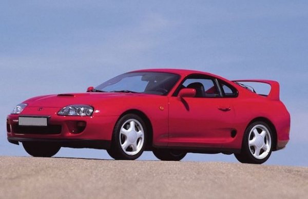 Supra на латински означава „по-нагоре”. Идеята е да се покаже, че автомобилът превъзхожда конкурентите си от по-висок клас - Porsche 911 Turbo и Aston Martin DB7, с които е сравняван при излизането си на пазара.
