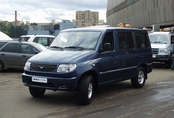 Проект за миниван със задвижване на четирите колела, ползващ платформата на Симбир и Патриот. Така и не стига до серийно производство, сглобени са само три прототипа. 
