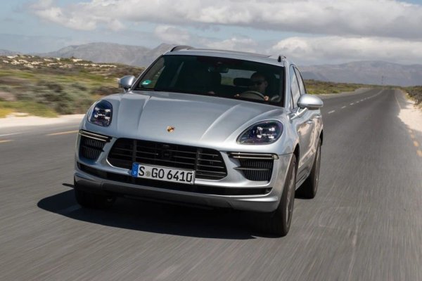 Porsche Macan е изненадващо издръжлив семеен SUV. В този случай обаче не става въпрос само за качеството на самото превозно средство, но и - типично за собствениците на автомобили от германската марка - привързаността към обслужването на автомобила в дилърството. 

What Car твърди, че независимо от вида на шофирането, Macan се оказва много надежден - до около петата година от излизането на пътя. По-късно се появяват още проблеми - основно с електрониката и скоростната кутия. Но дори и в такива случаи ремонтите обикновено са бързи (само 25% от автомобилите са прекарали повече от седмица в сервиза).
