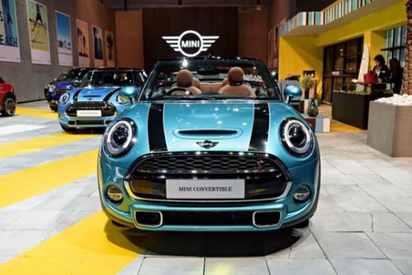 Брой изтегляния, които този модел се очаква да има за 30 години: 0,2

Най-новото MINI Convertible (кабриолет) предлага страхотно управление, но качеството на возия може да бъде малко грубо.