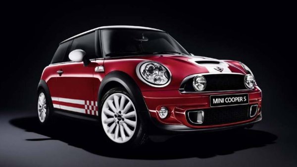 Това много специално MINI Cooper S е кръстено на финландския рали-пилот Рауно Аалтонен, който спечели рали &bdquo;Монте Карло&ldquo; през 1967 г. с оригиналното Mini. Колата е в същите цветове, а под капака е поставен двигател със 184 к.с. При покупка на хечбека клиентът получава и курс за шофиране на лед и сняг, проведен от самия Аалтонен. 