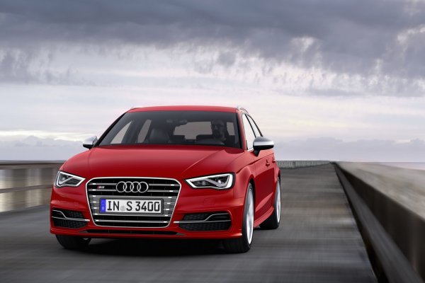 Audi S3 Sportback (5 врати)