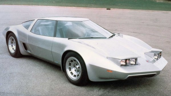 Принуден да се откаже от намерението да постави двигателя на серийни модели (включително Chevrolet Vega) поради невъзможността за адекватна настройка, GM продължава да работи по него известно време, като го монтира и върху някои прототипи на състезателни модели. След това го поставя и на Chevrolet Aerovette от 1976 г., при който мощността достига 420 коня.