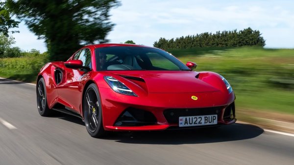 Двигател &ndash; 3,5-литров V6 с компресор

Мощност - 400 к.с.

Въртящ момент - 400 Нм

Ускорение от 0 до 100 км/ч - 4,3 секунди