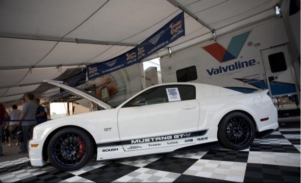 Тунинг изложението HIN Night Shift в Северна Калифорния