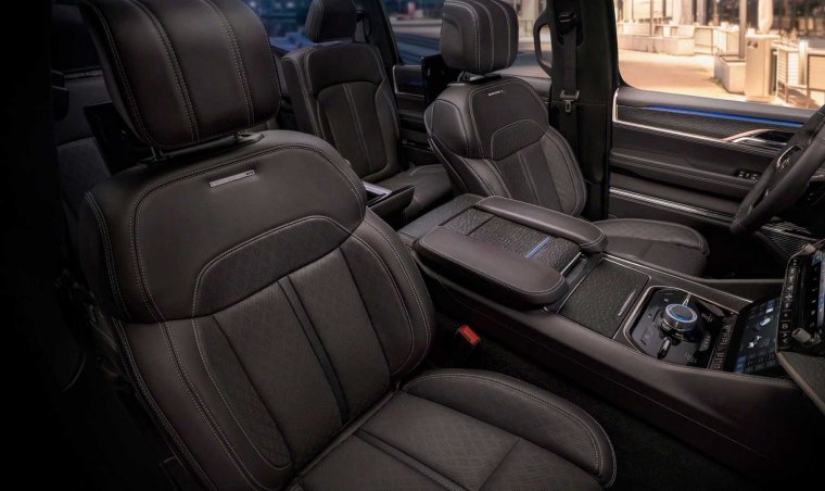 Jeep показа с какво ще се бори Mercedes Benz Gls и Range Rover AУТОМЕДИЯ - Jeep Grand Wagoneer Seat Covers