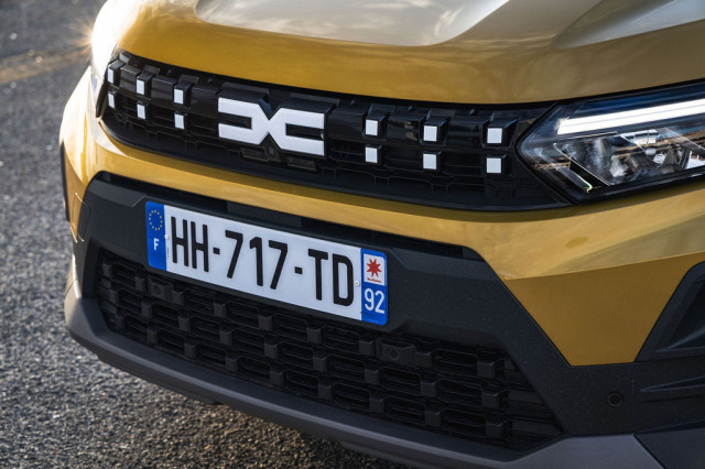 Dacia Sandero Stepway 2026, Eco-G 120, тест драйв