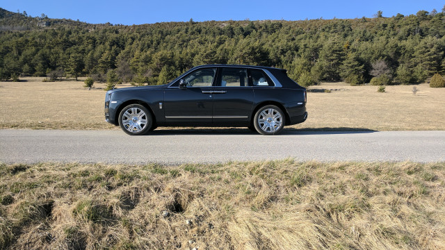 Rolls-Royce Cullinan тест драйв 