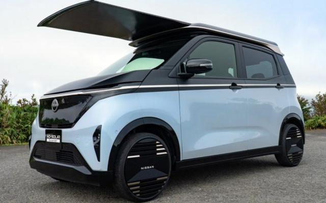 Nissan, соларен панел, зареждане