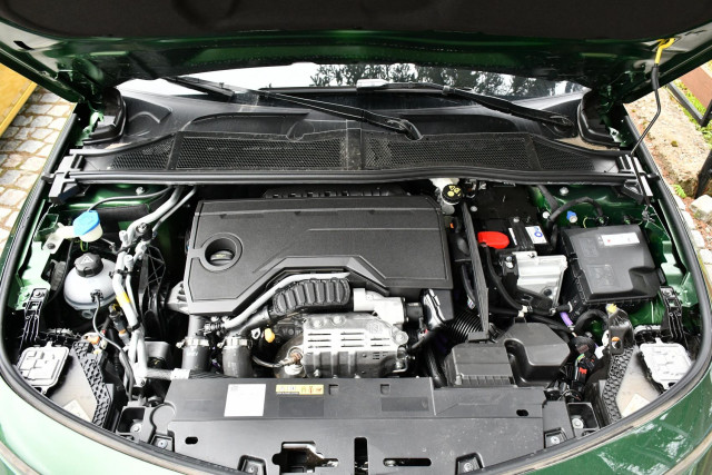 тестваме обновената Opel Astra