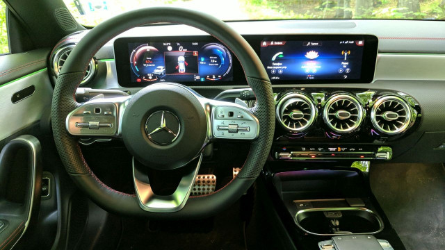 Mercedes-Benz CLA тест драйв