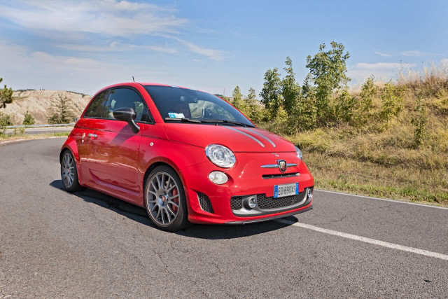 Fiat 500 Abarth Tributo Ferrari