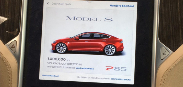 Tesla Model S 1000000 km