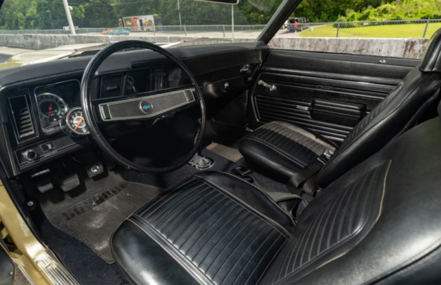 Chevrolet Camaro Yenko COPO