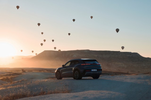 Porsche Cayenne Electric, тест драйв