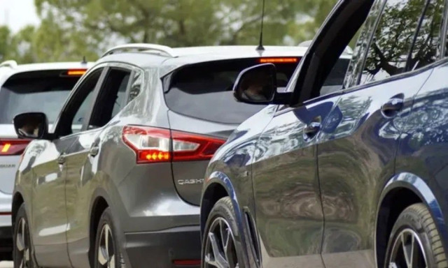 SUV