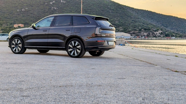 Volvo EX90 Twin Performance, тест драйв