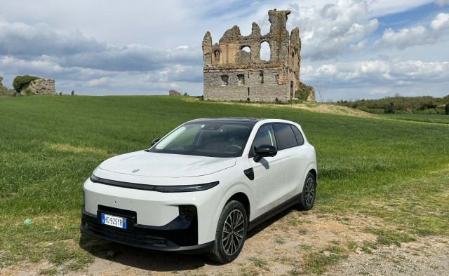 Leapmotor B10 Hybrid EV