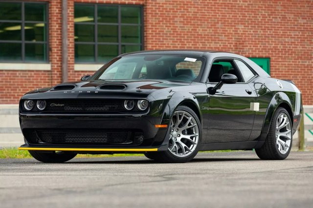 Dodge Challenger-2