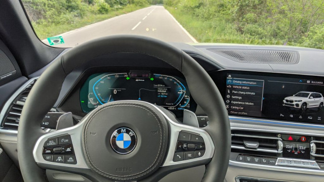 BMW X5 45e тест драйв