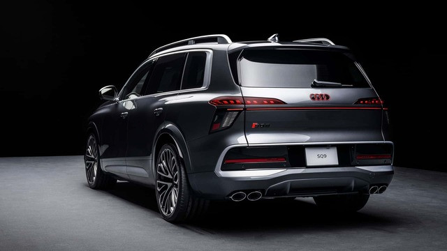 audi q9