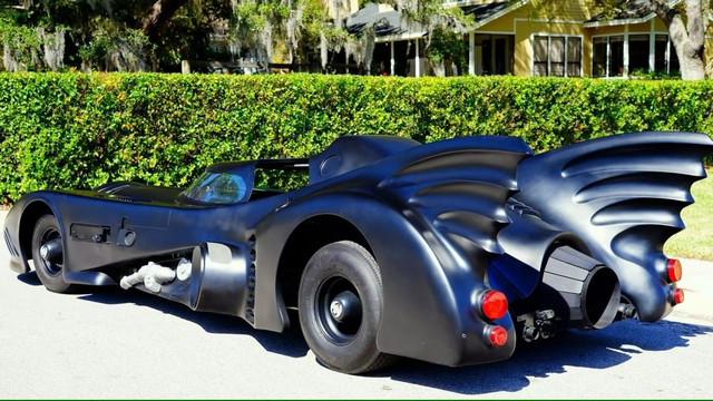 to-the-auction-stunning-batmobile-replica-demands-your-attention_11