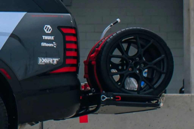 Hyundai Palisade N Track Support Vehicle