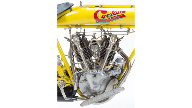 Cyclone V-Twin