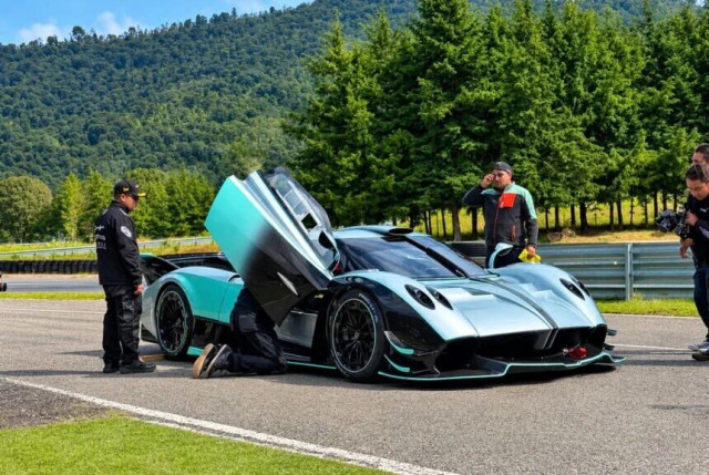 Pagani Huayra R Evo Roadster 