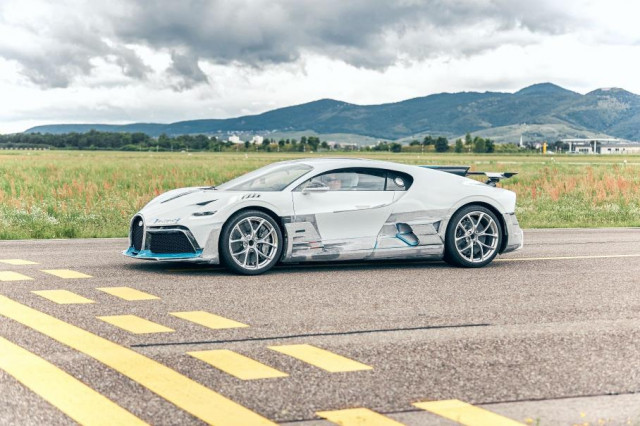 Bugatti Chiron Divo - тестове