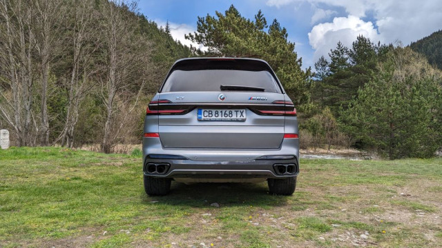 BMW X7 M60i, тест драйв