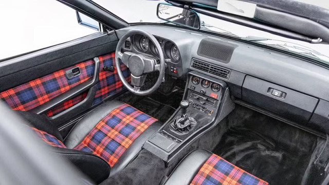 Porsche 924