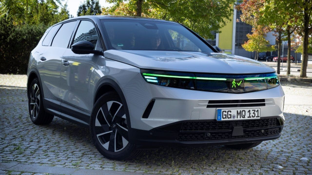 фарове на Opel