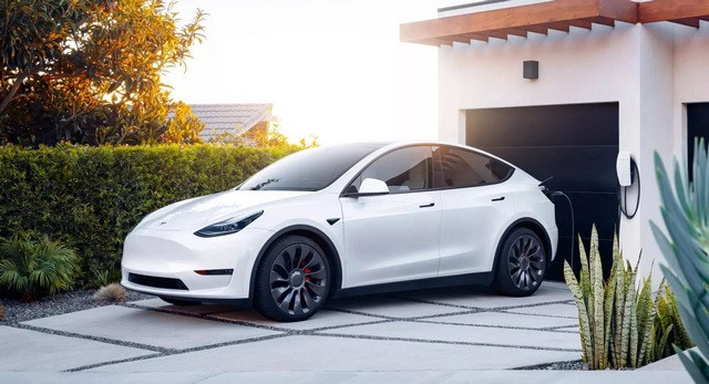 2022-Tesla-Model-Y