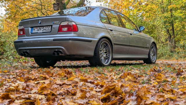 BMW M5 G90 тест драйв