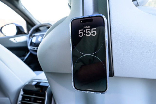 BMW iX5 60, тест драйв