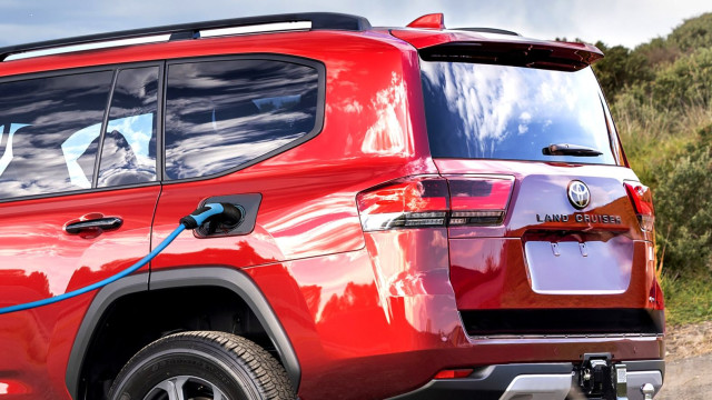 Toyota Land Cruiser 300