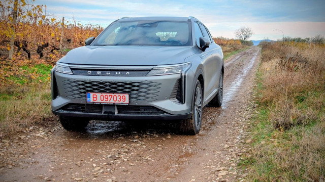 Omoda 9 SHS, тест драйв